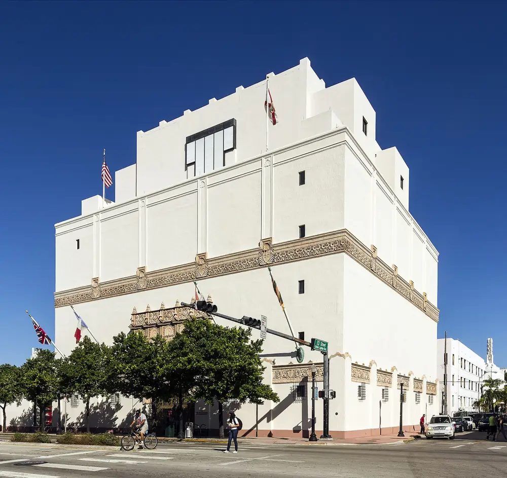 The Wolfsonian–FIU en Washington Avenue.